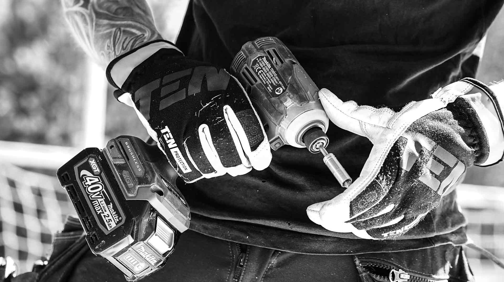 repair man ready to fix snag list